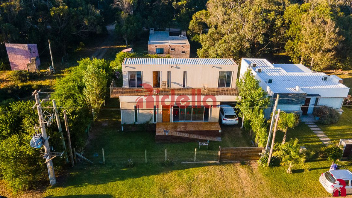Casa ID.388 - Casa en Venta de 4 DORMITORIOS en Sauce de Portezuelo, Maldonado.