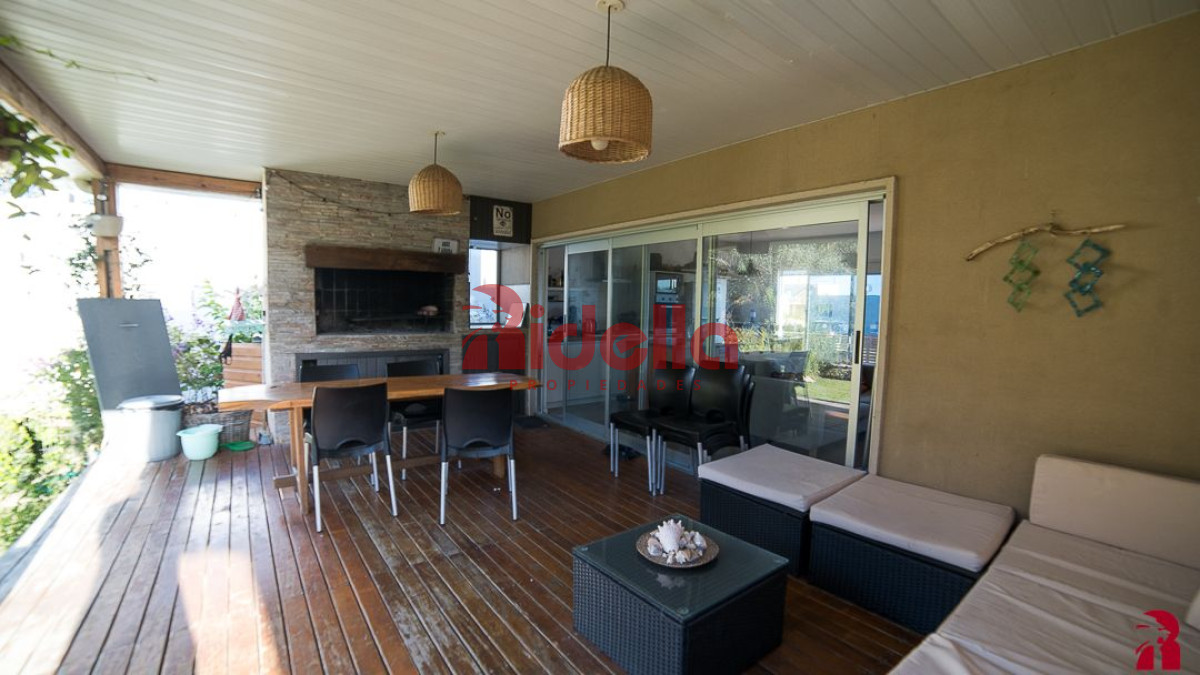 Casa ID.388 - Casa en Venta de 4 DORMITORIOS en Sauce de Portezuelo, Maldonado.