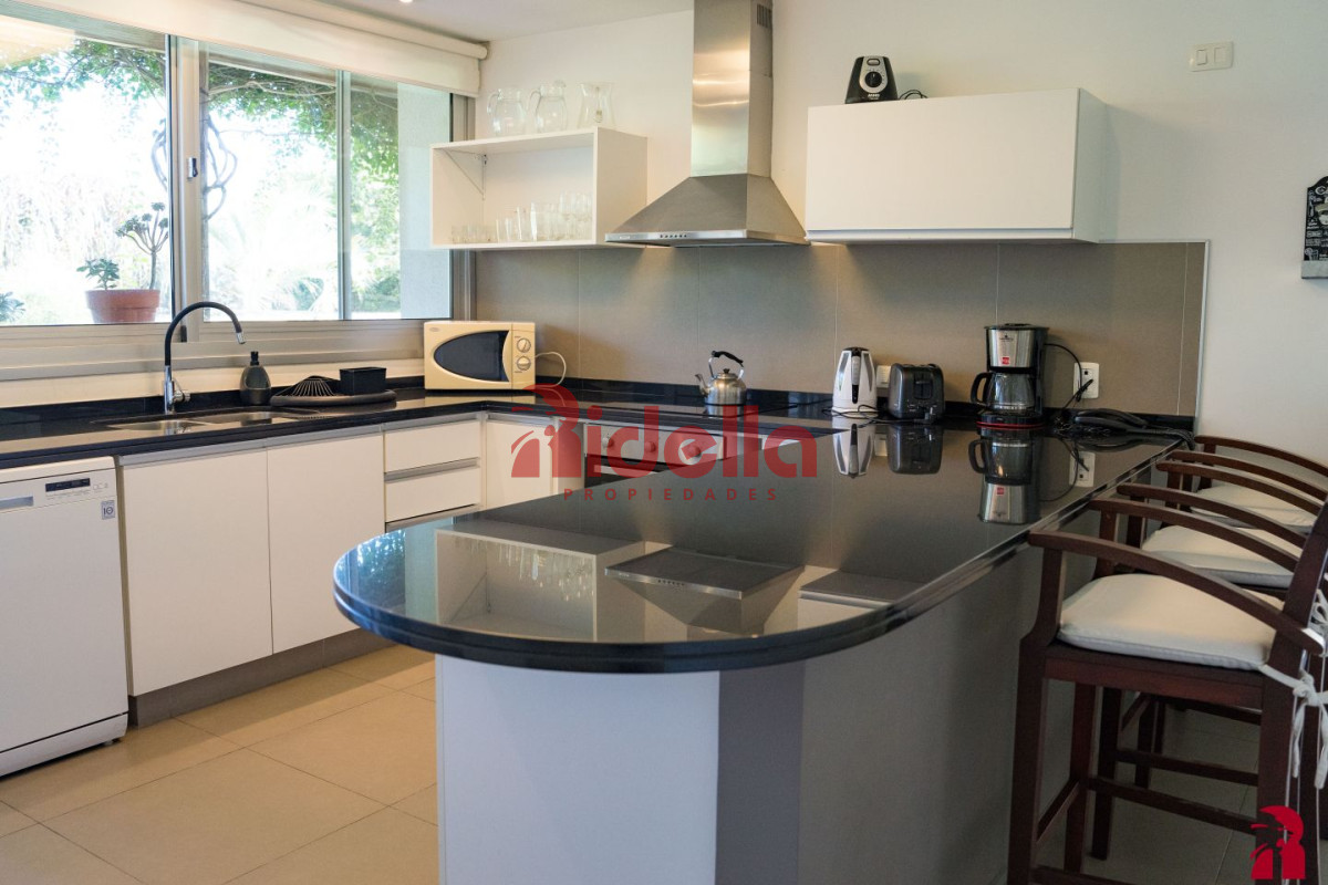 Casa ID.489 - Casa en venta Punta Ballena 6 dormitorios
