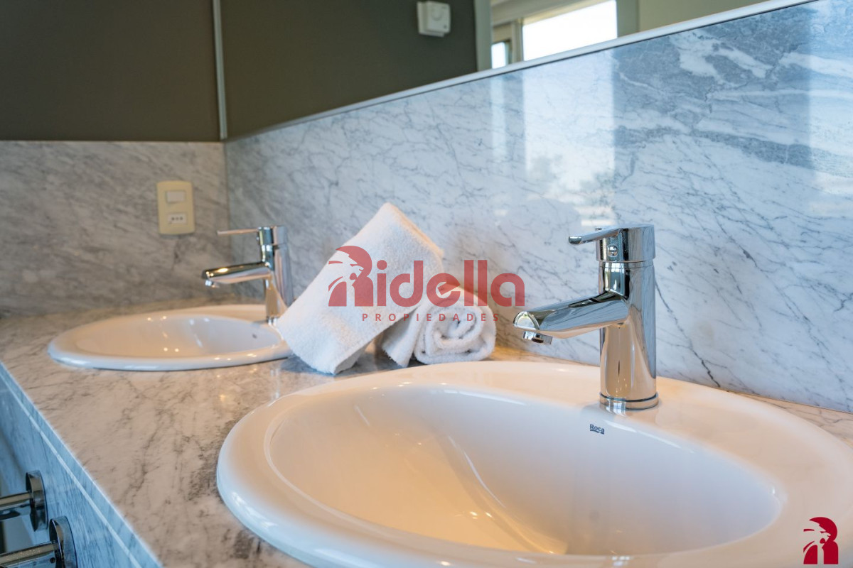Casa ID.489 - Casa en venta Punta Ballena 6 dormitorios