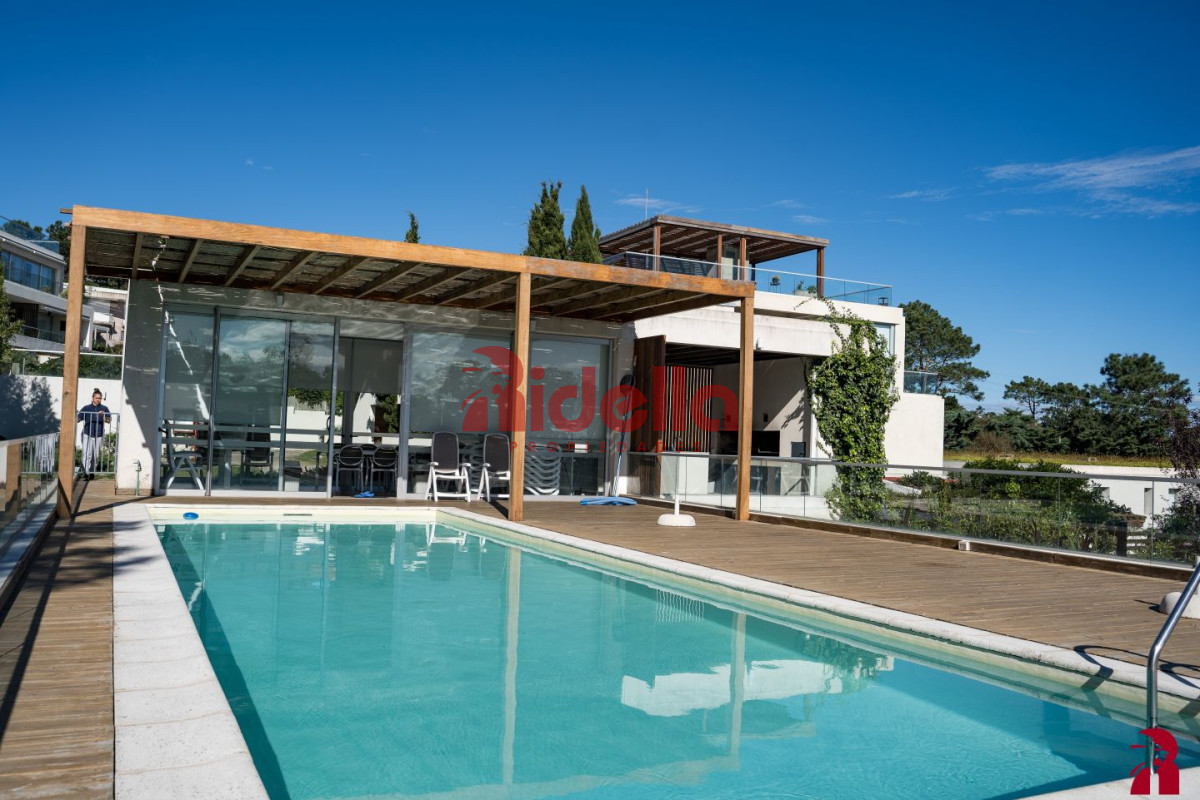 Casa ID.489 - Casa en venta Punta Ballena 6 dormitorios