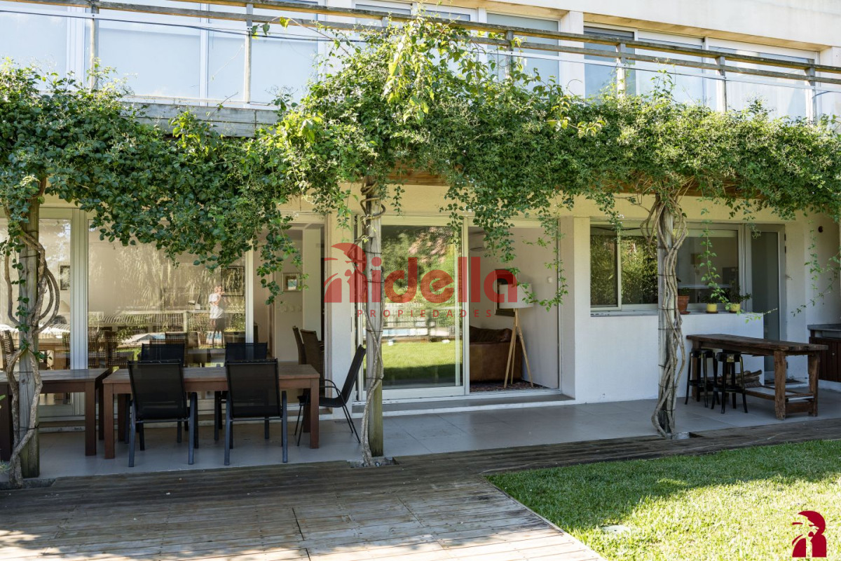 Casa ID.489 - Casa en venta Punta Ballena 6 dormitorios