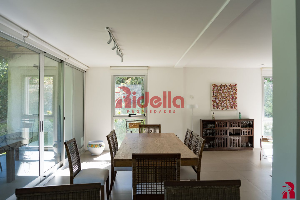 Casa ID.489 - Casa en venta Punta Ballena 6 dormitorios