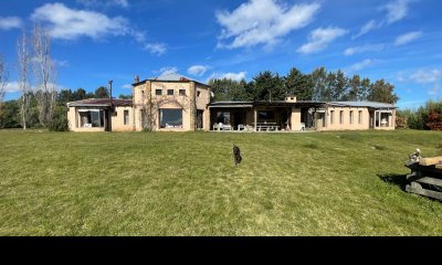 VENTA  CHACRA DE 7 AMBIENTES .  LAGUNA DEL SAUCE