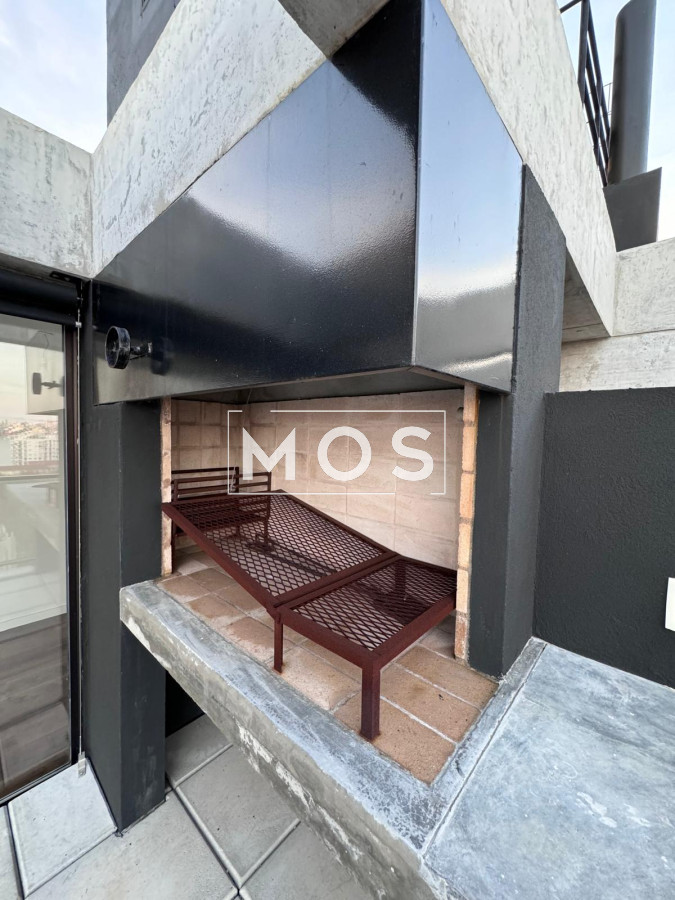 Apartamento ID.2473 - Penthouse a estrenar de 2 dormitorios en Cordón Sur. Terreza con parrillero y lugar exclusivo en garage