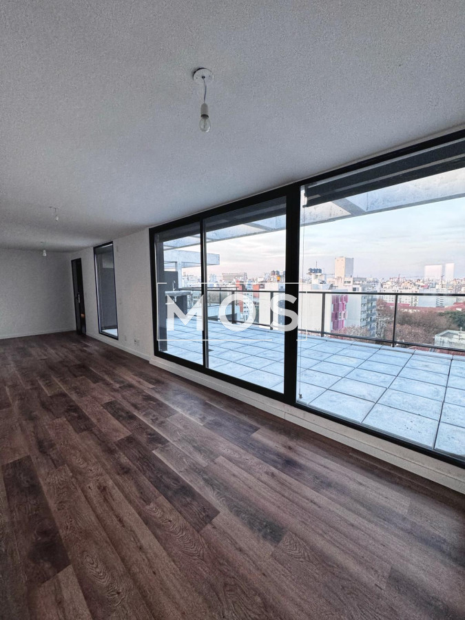 Apartamento ID.2473 - Penthouse a estrenar de 2 dormitorios en Cordón Sur. Terreza con parrillero y lugar exclusivo en garage