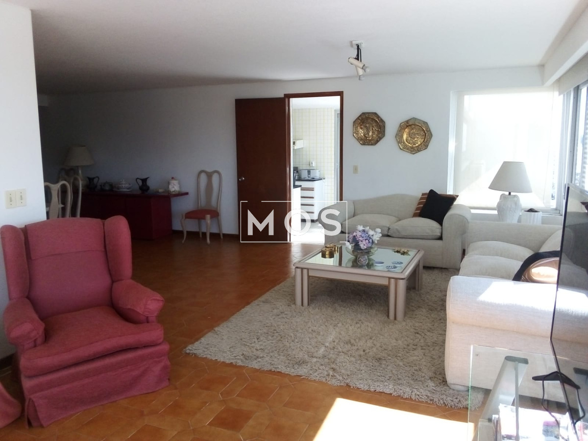 Apartamento ID.2261 - Departamento de 3 dormitorios en Playa Brava, Punta del Este