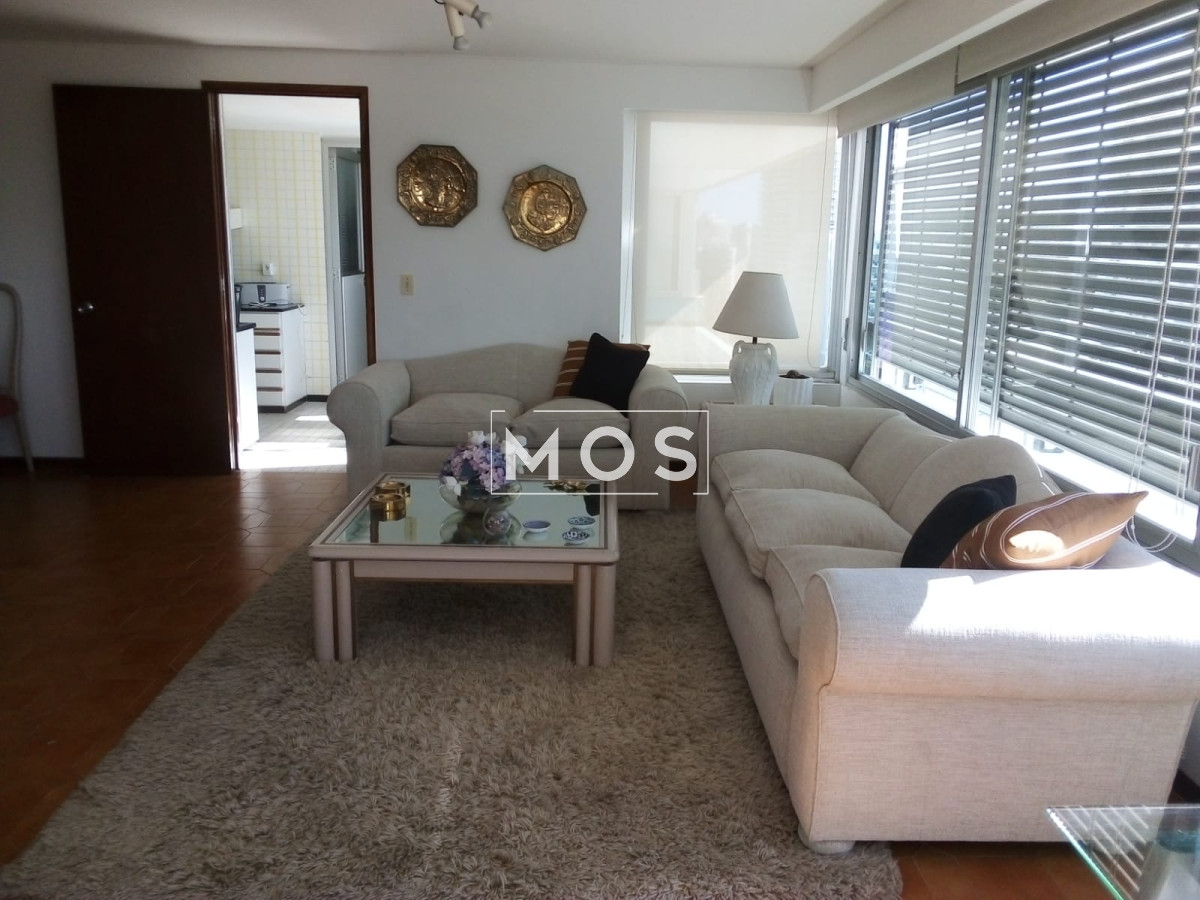 Apartamento ID.2261 - Departamento de 3 dormitorios en Playa Brava, Punta del Este
