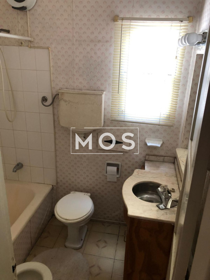 Apartamento ID.3076 - SE VENDE EDIFICIO CON RENTA EN CORDON OPORTUNIDAD DE INVERSION