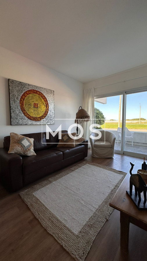 Apartamento ID.2660 - ALQUILER DE VERANO FRENTE A PLAYA BRAVA APTO TRES DORMITORIOS