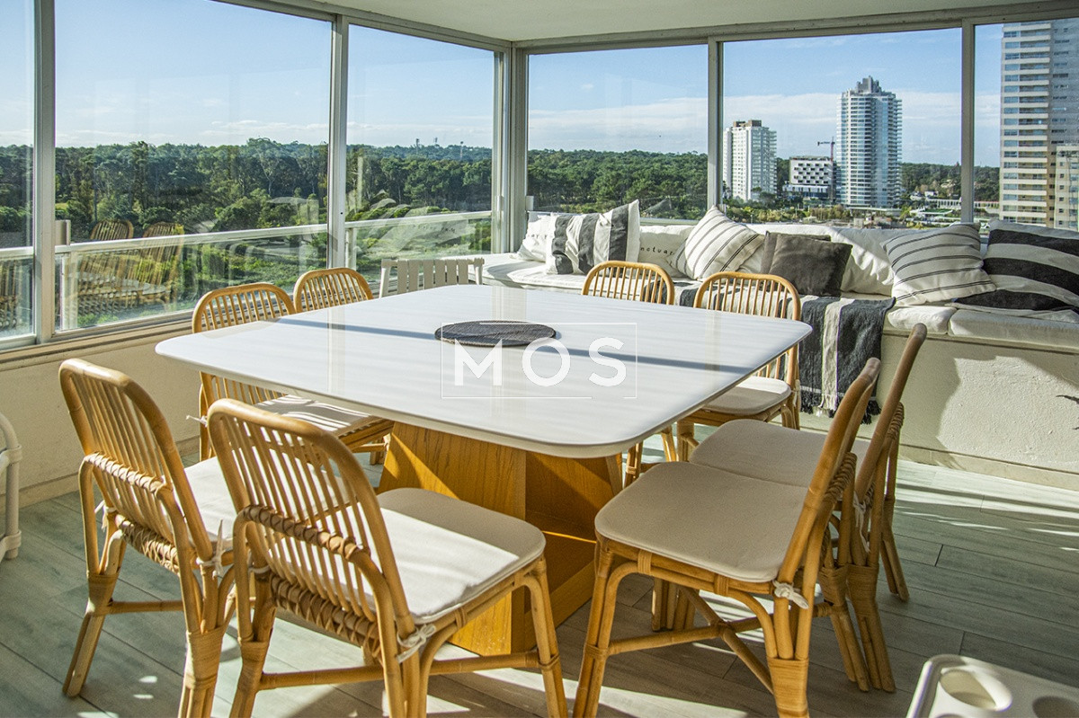 Apartamento ID.2261 - Departamento de 3 dormitorios en Playa Brava, Punta del Este