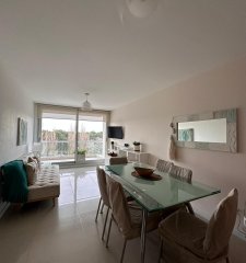 APARTAMENTO EN VENTA DE DOS DORMITORIOS SOBRE AV. ROOSEVELT!!