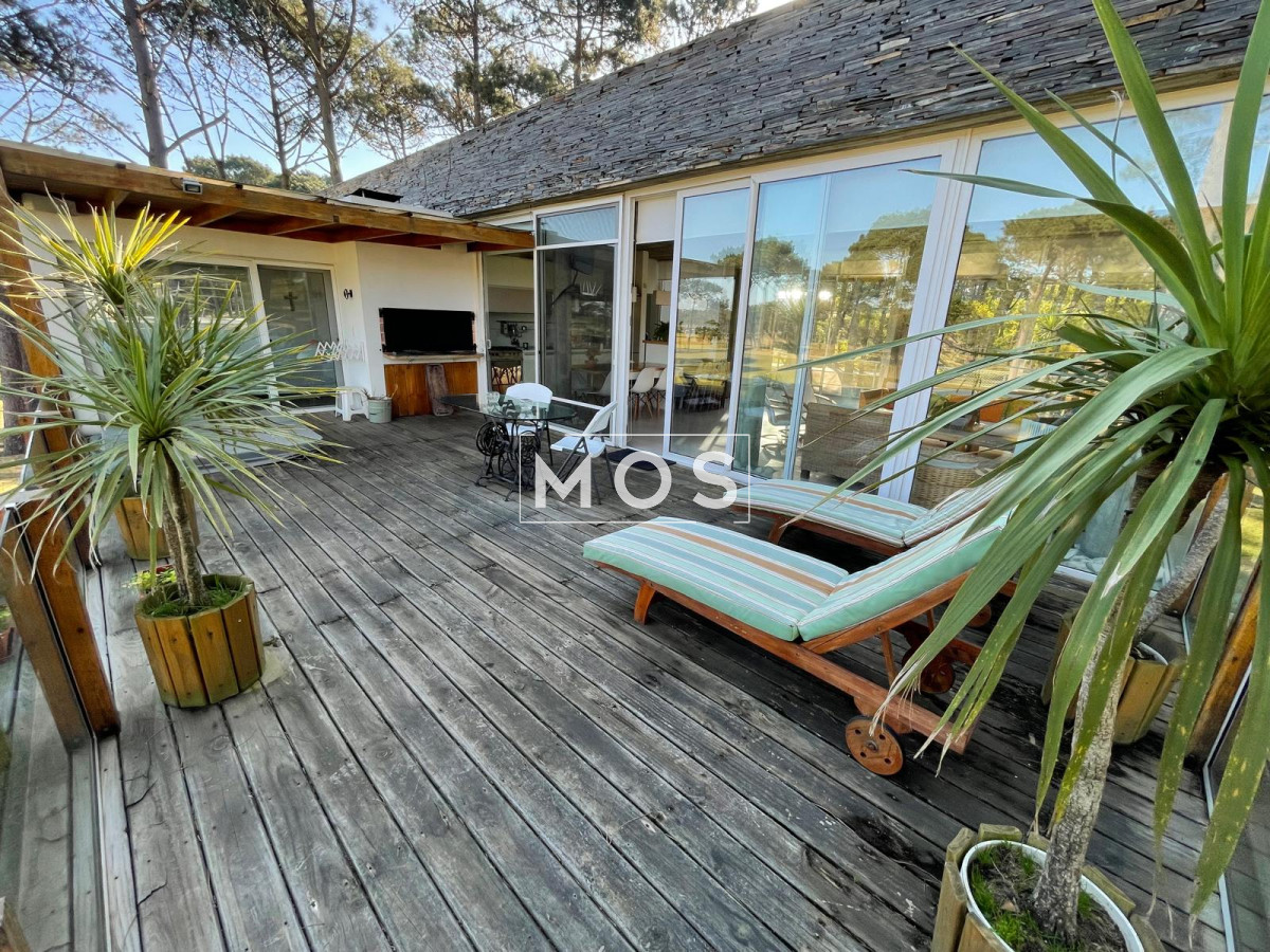 Casa ID.382 - Casa en Punta Ballena, Club del Lago