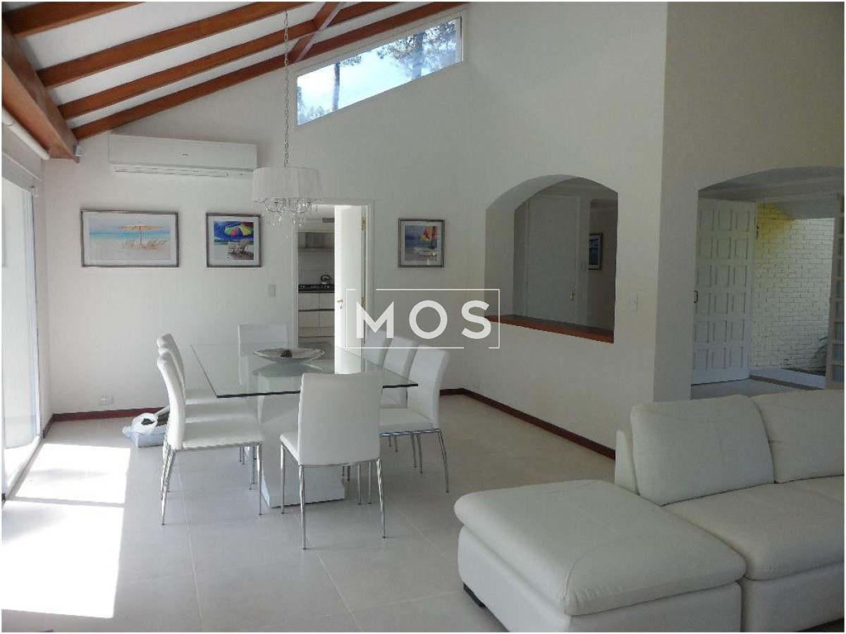 Casa ID.2093 - Casa - Playa Mansa