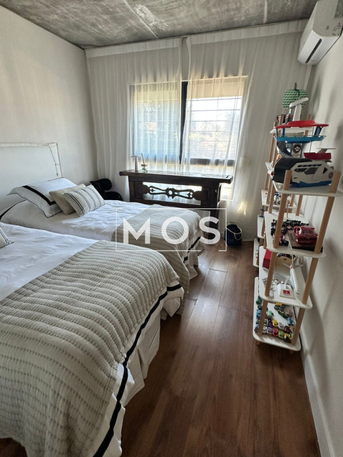 Casa ID.3378 - SE VENDE MODERNA CASA EN PINARES 