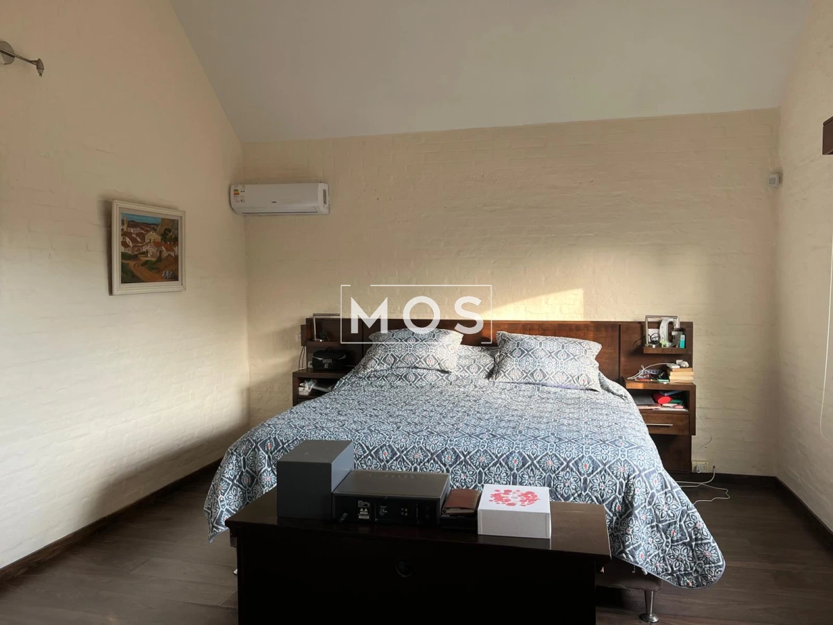 Casa ID.2877 - VENTA DE ESPLENDIDA CASA EN JARDINES DE CORDOBA
