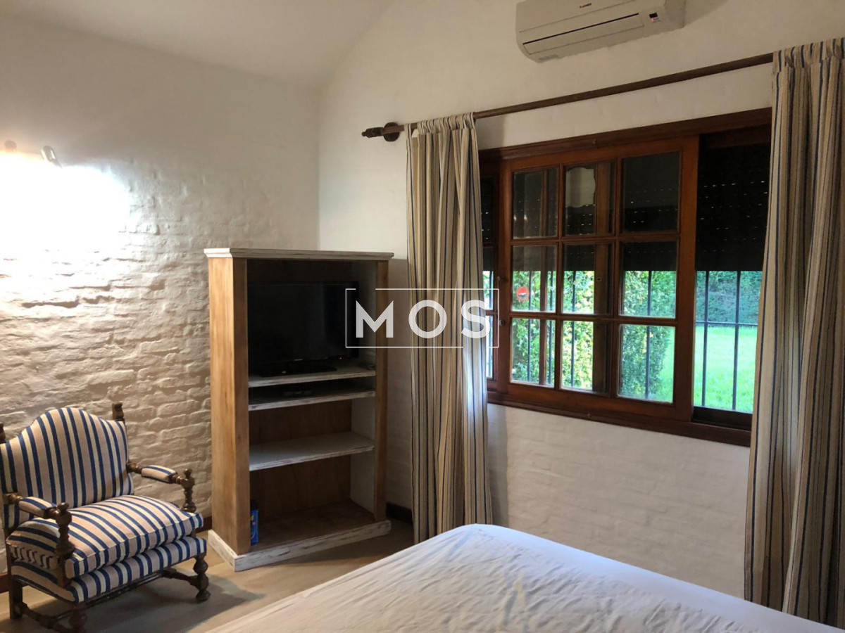 Casa ID.3234 - ALQUILER TEMPORAL DE ESPELNDIDO CHALET EN BARRIO MARLY