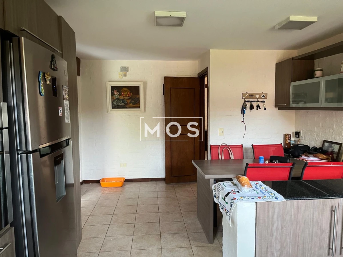 Casa ID.2877 - VENTA DE ESPLENDIDA CASA EN JARDINES DE CORDOBA