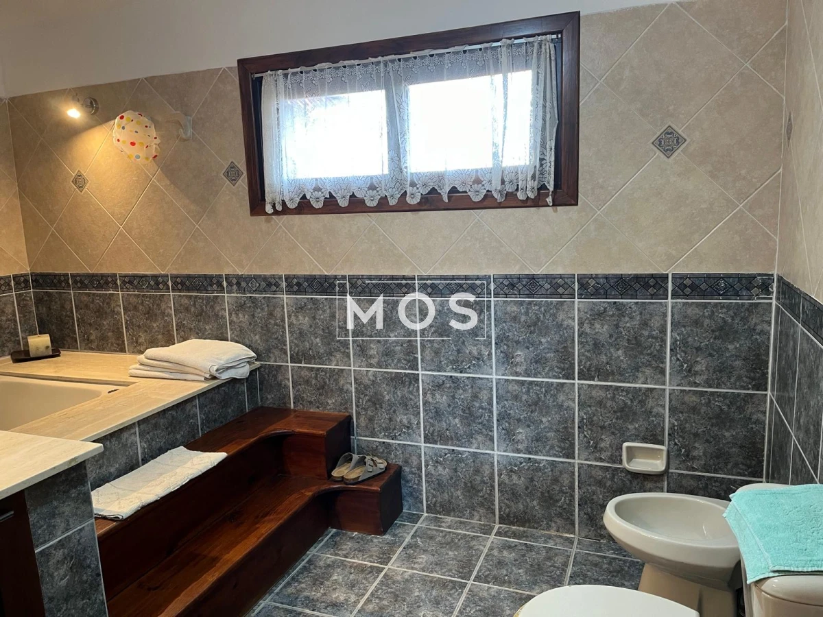 Casa ID.2877 - VENTA DE ESPLENDIDA CASA EN JARDINES DE CORDOBA