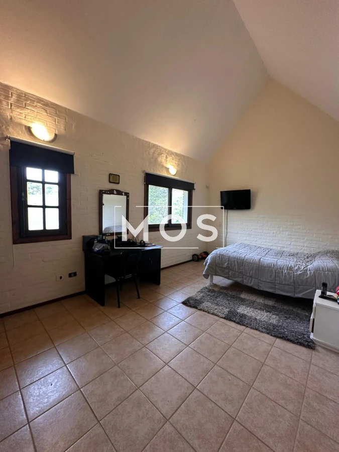Casa ID.2877 - VENTA DE ESPLENDIDA CASA EN JARDINES DE CORDOBA