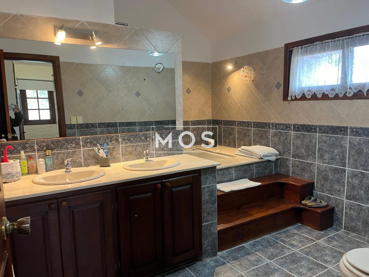 Casa ID.2877 - VENTA DE ESPLENDIDA CASA EN JARDINES DE CORDOBA