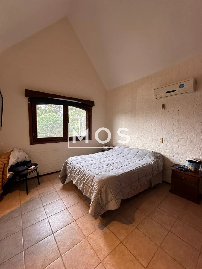 Casa ID.2877 - VENTA DE ESPLENDIDA CASA EN JARDINES DE CORDOBA