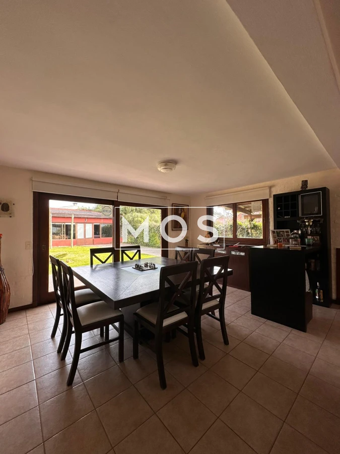 Casa ID.2877 - VENTA DE ESPLENDIDA CASA EN JARDINES DE CORDOBA