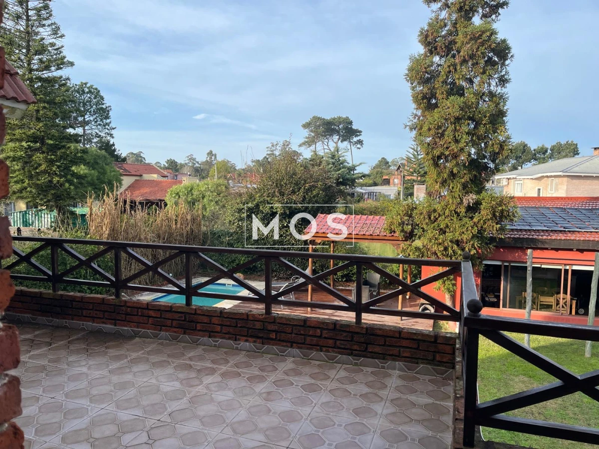 Casa ID.2877 - VENTA DE ESPLENDIDA CASA EN JARDINES DE CORDOBA