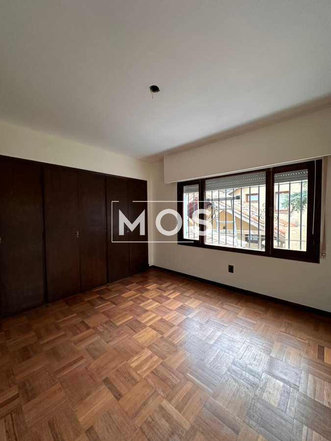 Casa ID.2564 - ALQUILER DISPONIBLE PARQUE DE MIRAMAR