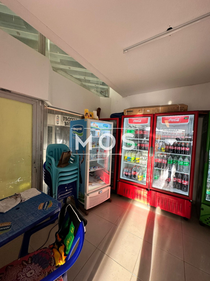 Local Comercial ID.3486 - ALQUILER LOCAL O VENTA DE LLAVE GORLERO FRENTE A WTC