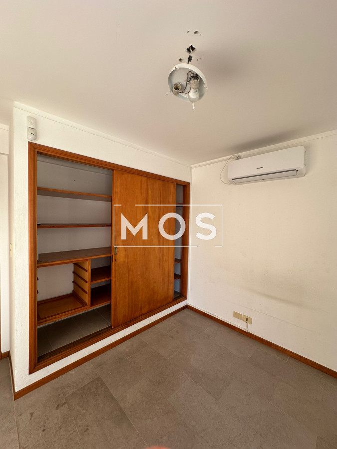 Local Comercial ID.2900 - LOCAL COMERCIAL EN LA PENINSULA DE PUNTA DEL ESTE