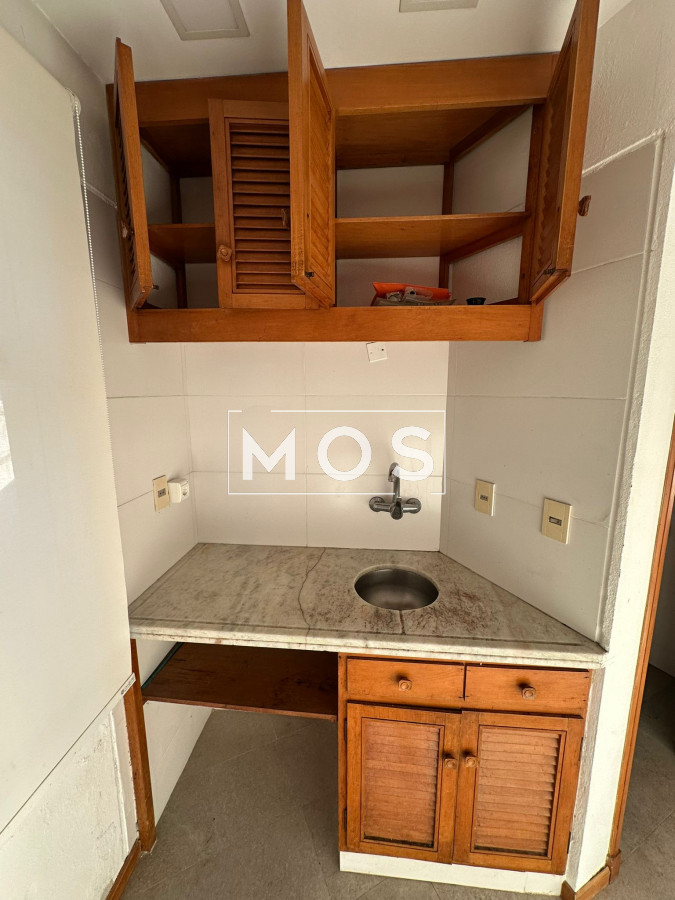 Local Comercial ID.2900 - LOCAL COMERCIAL EN LA PENINSULA DE PUNTA DEL ESTE