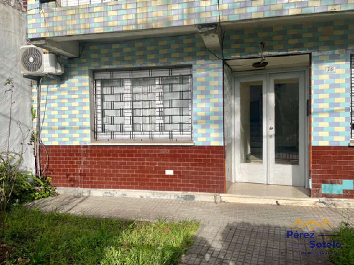 Apartamento ID.501 - Venta De Apto 2 Dormitorios En Planta Baja Con Patio