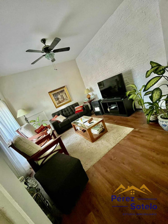 Apartamento ID.554 - Se Vende Apartamento. Zona Cordón