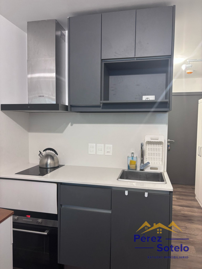 Apartamento ID.758 - Venta de Monoambiente, Luis A de Herrera, próximo a la Rambla