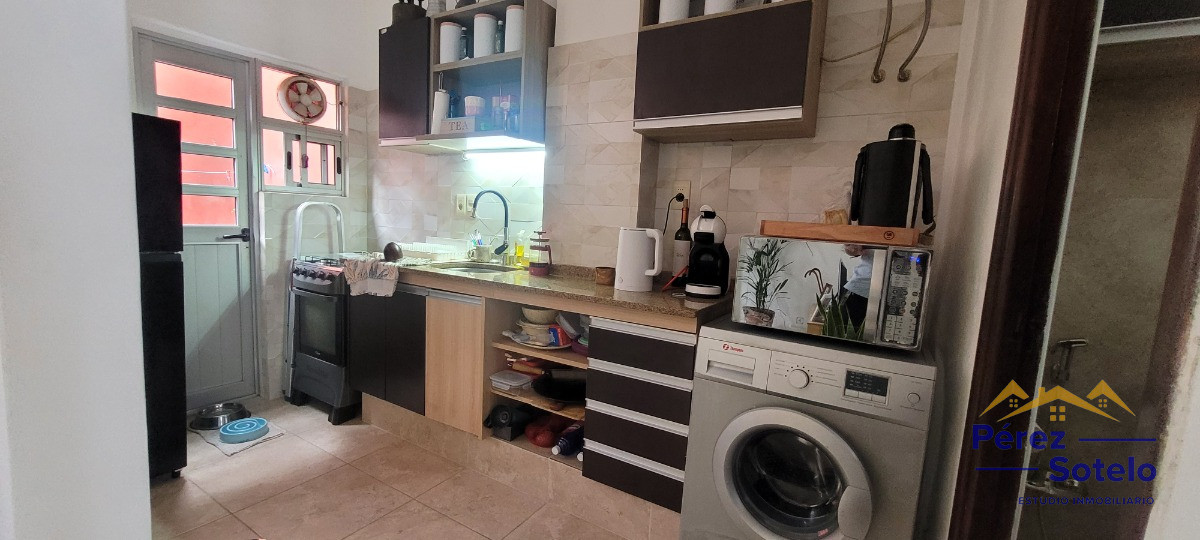 Apartamento ID.12 - Apartamento Inversión, 2 Dormitorios, Balcón Y Terraza, Frente A Hospital Maciel, Sin Gastos Comunes