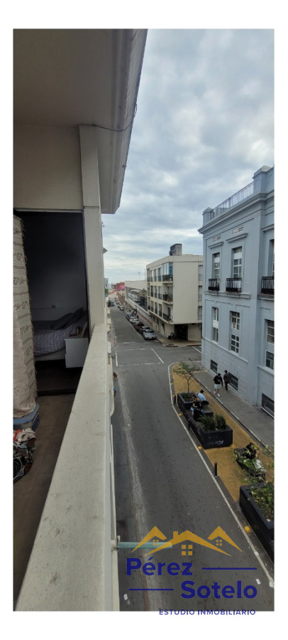 Apartamento ID.12 - Apartamento Inversión, 2 Dormitorios, Balcón Y Terraza, Frente A Hospital Maciel, Sin Gastos Comunes