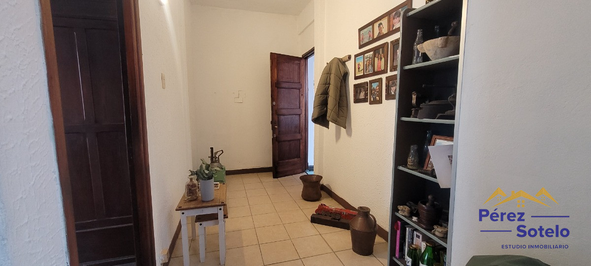 Apartamento ID.12 - Apartamento Inversión, 2 Dormitorios, Balcón Y Terraza, Frente A Hospital Maciel, Sin Gastos Comunes