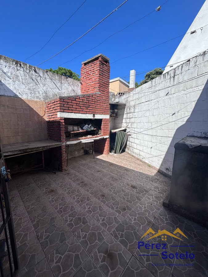 Apartamento ID.736 - Alquiler apartamento, 2 dormitorios, PATIO Y COCHERA. Aires Puros