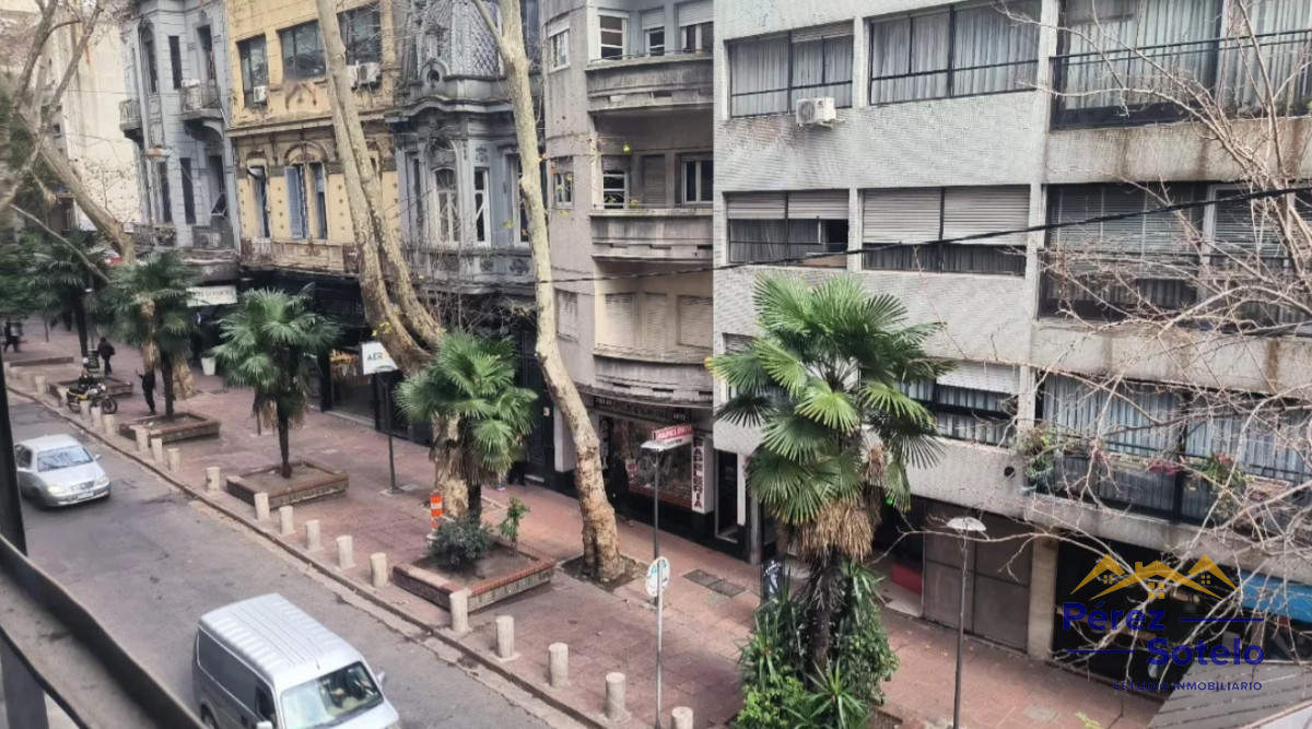 Apartamento ID.570 - Venta de Apartamento 3 dormitorios. Centro