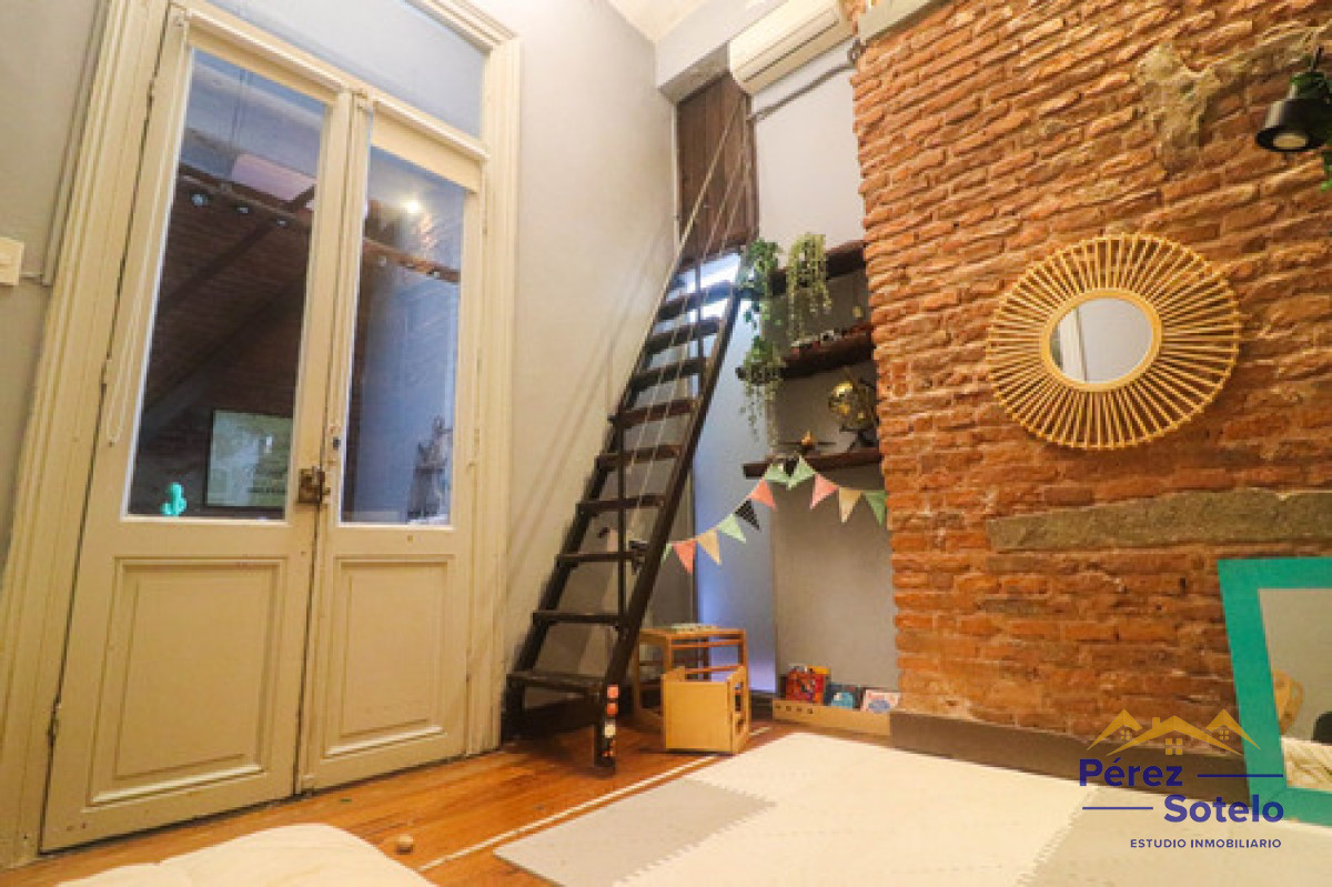 Apartamento ID.747 -  Apartamento Tipo Casa, Totalmente Independiente Y Sin Gastos Comunes: 4 Dormitorios, Balcón Estufa A Leña, Azotea Exclusiva Con Parillero Y Lavadero.