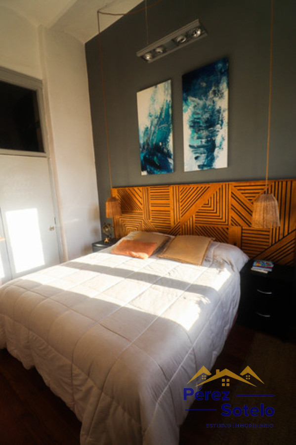 Apartamento ID.747 -  Apartamento Tipo Casa, Totalmente Independiente Y Sin Gastos Comunes: 4 Dormitorios, Balcón Estufa A Leña, Azotea Exclusiva Con Parillero Y Lavadero.
