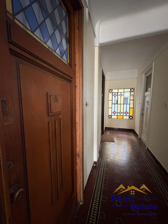 Apartamento ID.779 - Apartamento en Venta, Tres Cruces, con RENTA