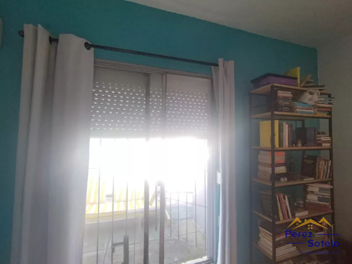 Apartamento ID.702 - Vendo apto de un dormitorio, con terraza. Jacinto vera