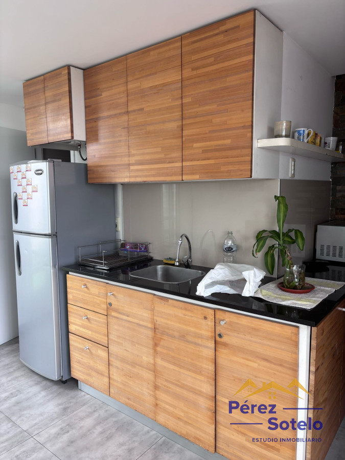Apartamento ID.757 - Venta de apartamento. ZONA TRES CRUCES. Con cochera