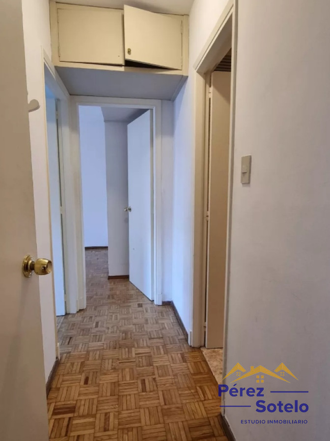 Apartamento ID.423 - Lindo Apto Todo Al Frente Actualizada Cocina Y Baño 3 Dormitorios Comodos, Con Placares, 2 Baños Con Uno De Servicio Amplia Cocina 78mts Y Gje Calefaccion Central Y Terraza Comun Guayaqui  Y Libertad