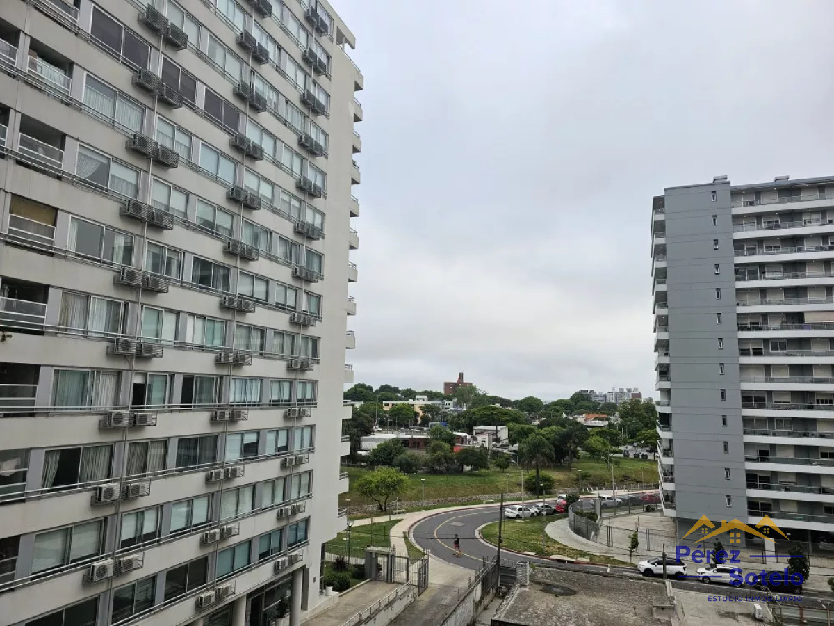 Apartamento ID.684 - Alquilo monoambiente semiamueblado. Malvin