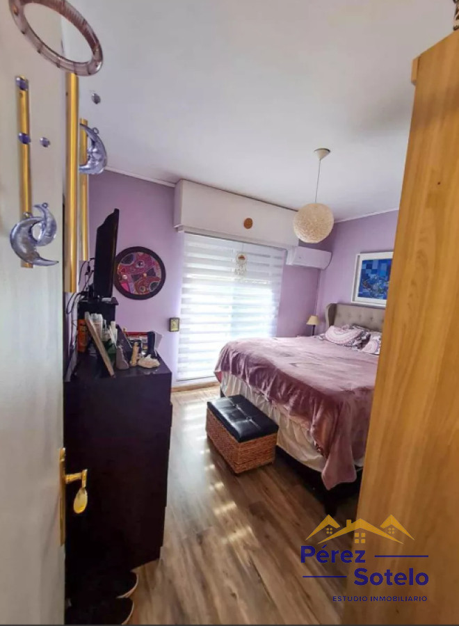 Apartamento ID.733 - Apartamento Dúplex En Malvin Sur: Dos Dormitorios, Dos Baños,  Cochera, Jardín, Fondo, Acepta Banco