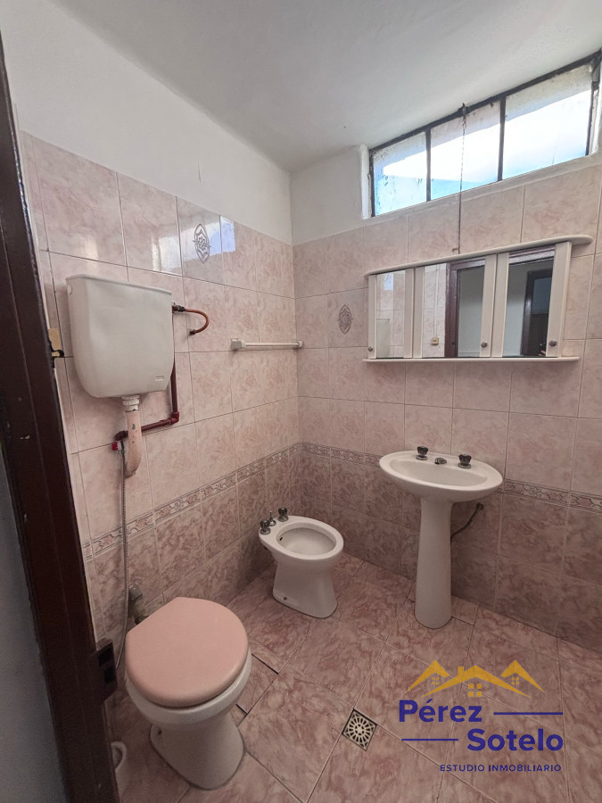 Apartamento ID.736 - Alquiler apartamento, 2 dormitorios, PATIO Y COCHERA. Aires Puros