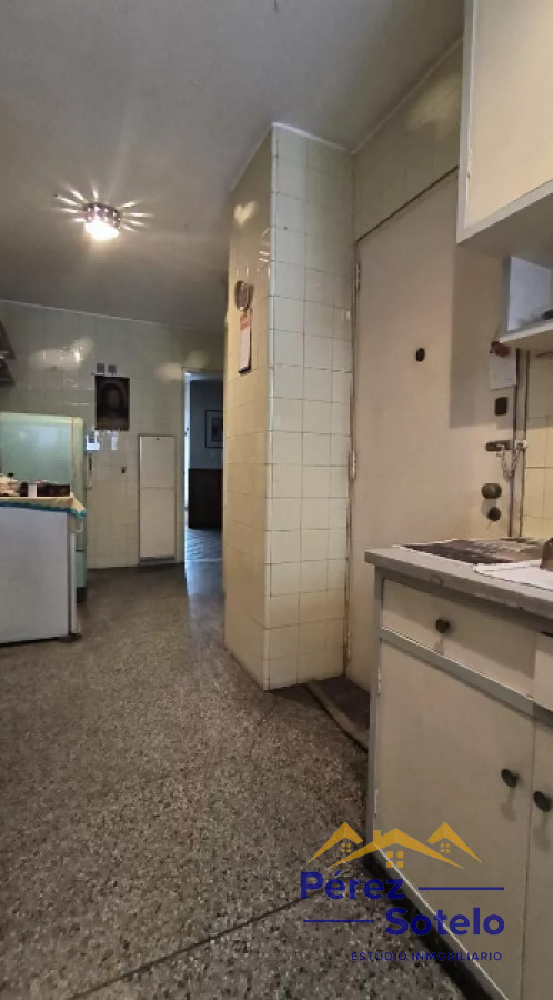 Apartamento ID.570 - Venta de Apartamento 3 dormitorios. Centro